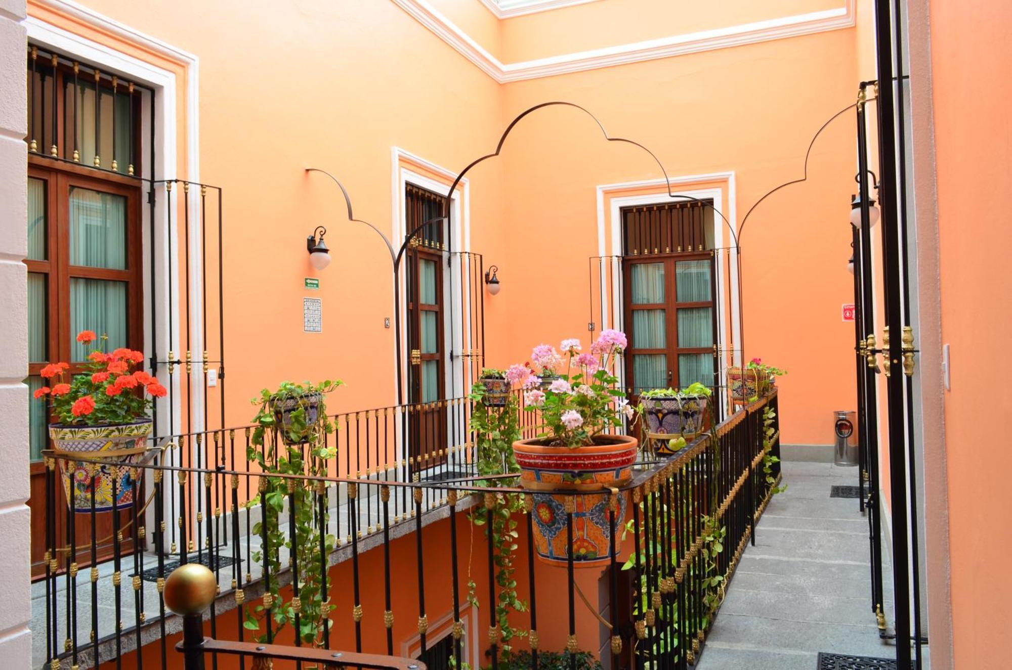 Hotel Del Capitan De Puebla Exterior photo